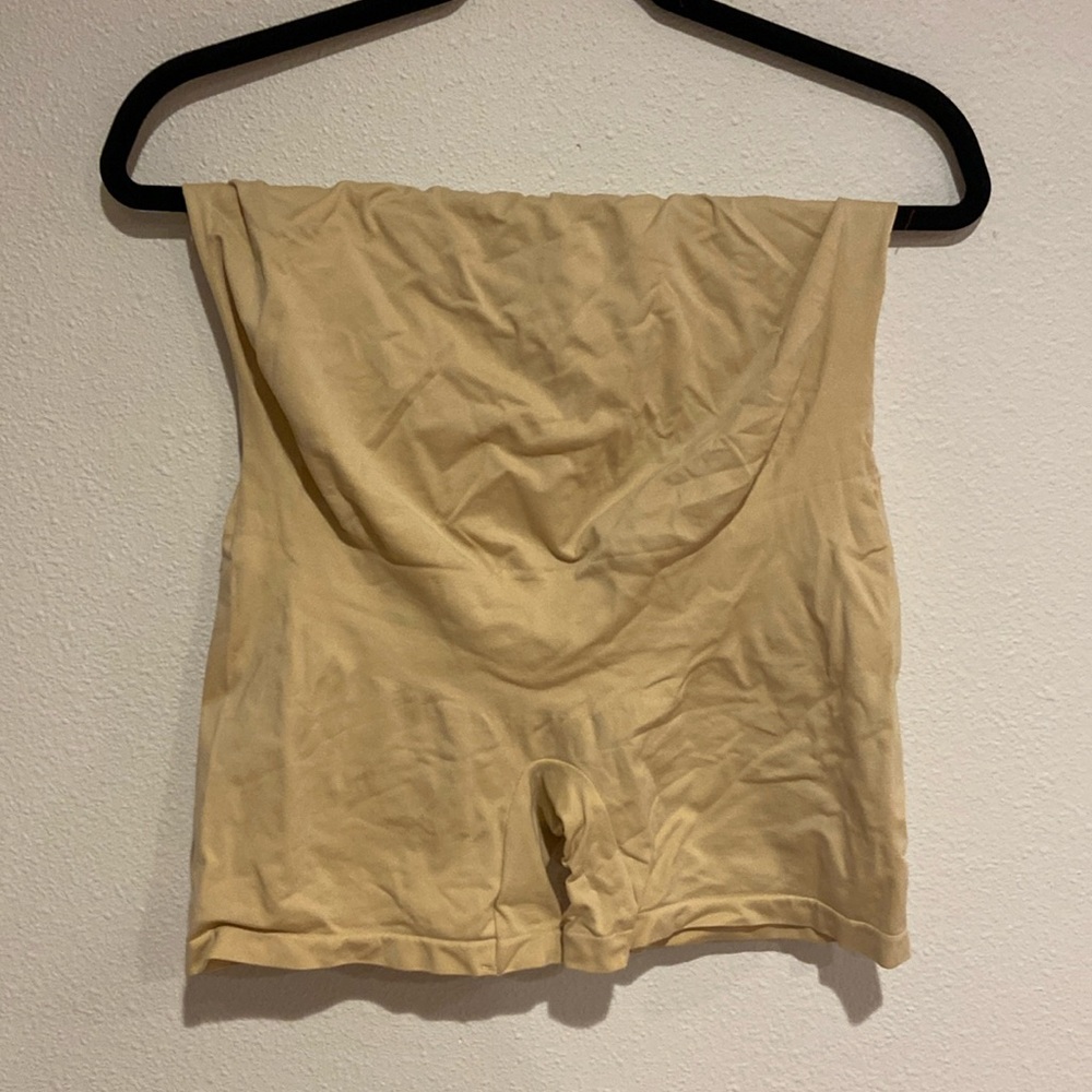 Maternity support shorts/shapewear, Size Large